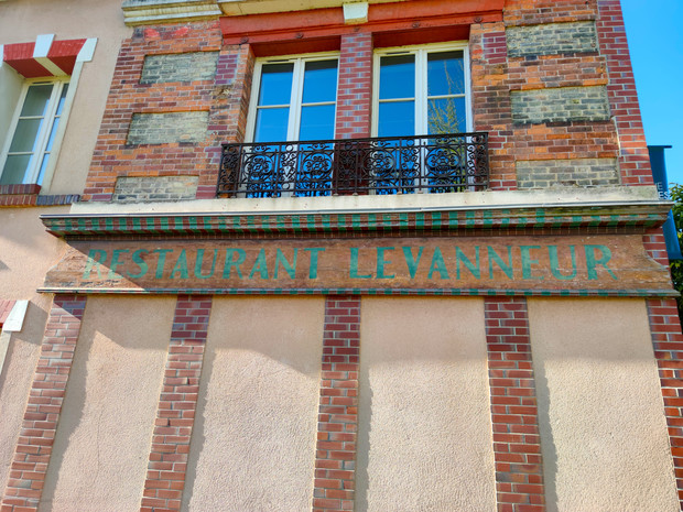 enseigne Levanneur comp