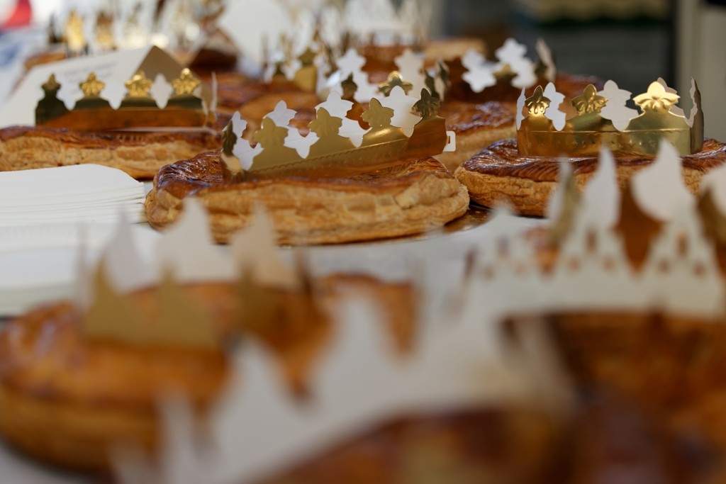 Galette des rois avec tous les boulangers de Chatou, réunis pour la traditionnelle galette de début d'année ! © Ludovic de cockborne