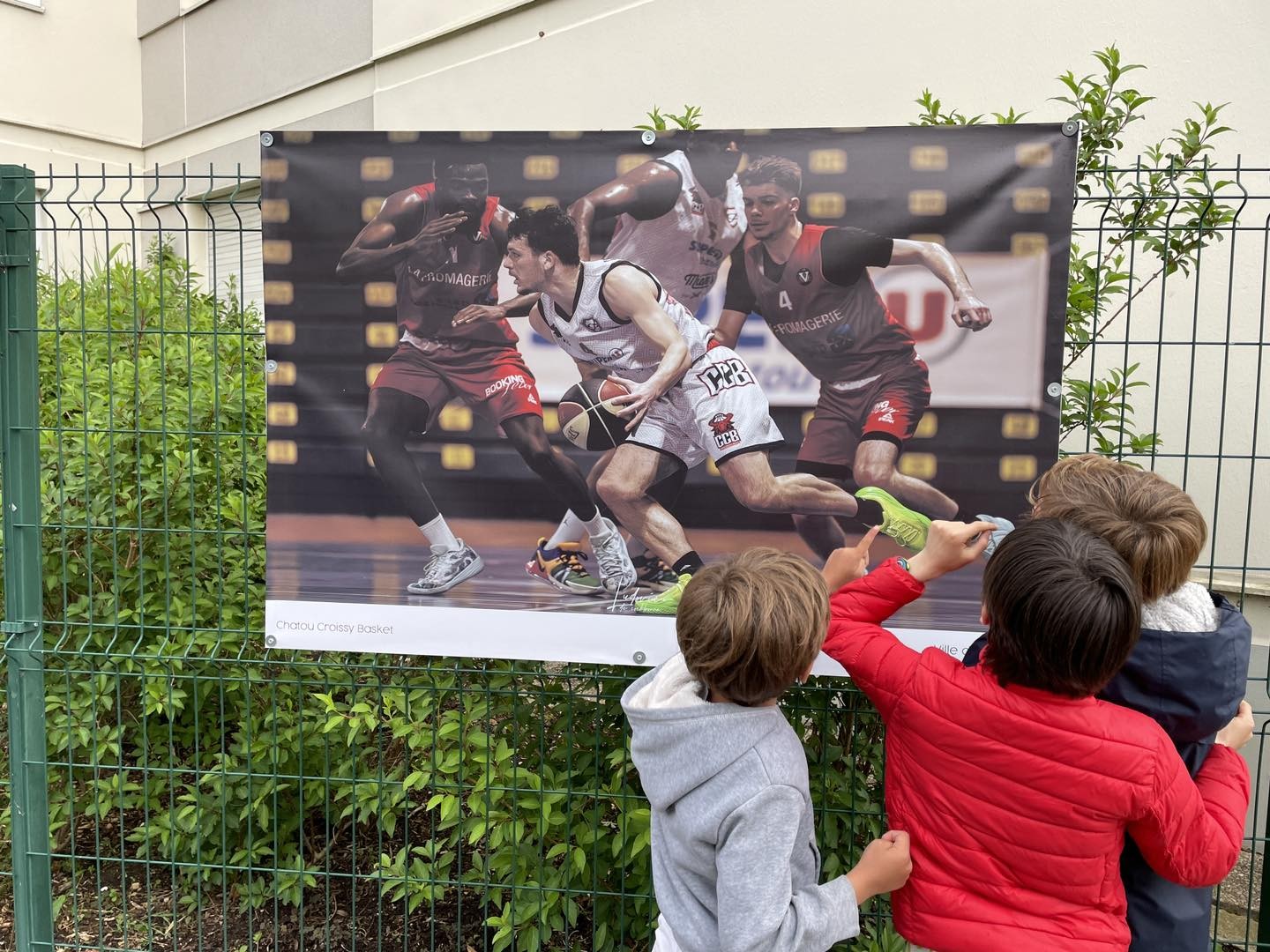 Dans le cadre des JOP Paris 2024, la Ville met le sport à l'honneur hors les murs et inaugure ce soir une nouvelle exposition photos "Chatou fête le sport" de Ludovic de Cockborne / Photographe - Vidéaste catovien.